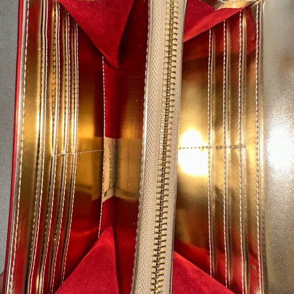 Red Designer Women's Bag Betsey Johnson Pretty Crossbody Bag - NWT - Picture 10 of 16